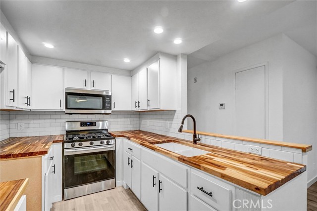 Detail Gallery Image 2 of 19 For 700 W 3rd St #A117,  Santa Ana,  CA 92701 - 2 Beds | 2 Baths
