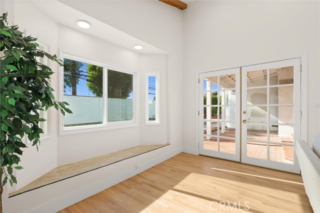 16914 Flanders, Granada Hills CA: https://media.crmls.org/medias/039b988e-465b-4a2b-b398-b90d3a0078e7.jpg