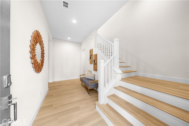 Detail Gallery Image 13 of 70 For 126 Interval, Irvine,  CA 92618 - 5 Beds | 4 Baths