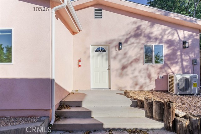 Detail Gallery Image 13 of 14 For 10526 Hillhaven, Tujunga,  CA 91042 - 2 Beds | 2 Baths