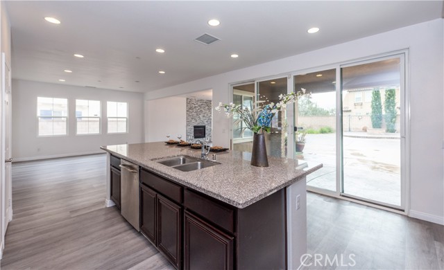 Detail Gallery Image 20 of 75 For 12575 Encino Ct, Rancho Cucamonga,  CA 91739 - 6 Beds | 4 Baths
