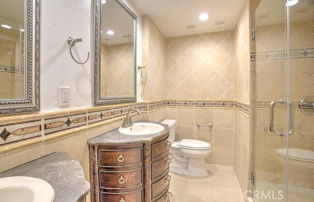 Detail Gallery Image 21 of 27 For 10645 Wilshire Bld #201,  Los Angeles,  CA 90024 - 2 Beds | 2 Baths