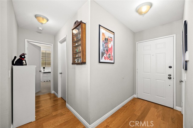 245 S Holliston Avenue, Pasadena CA: https://media.crmls.org/medias/039cd98a-54b9-4497-88d1-9822adac6062.jpg