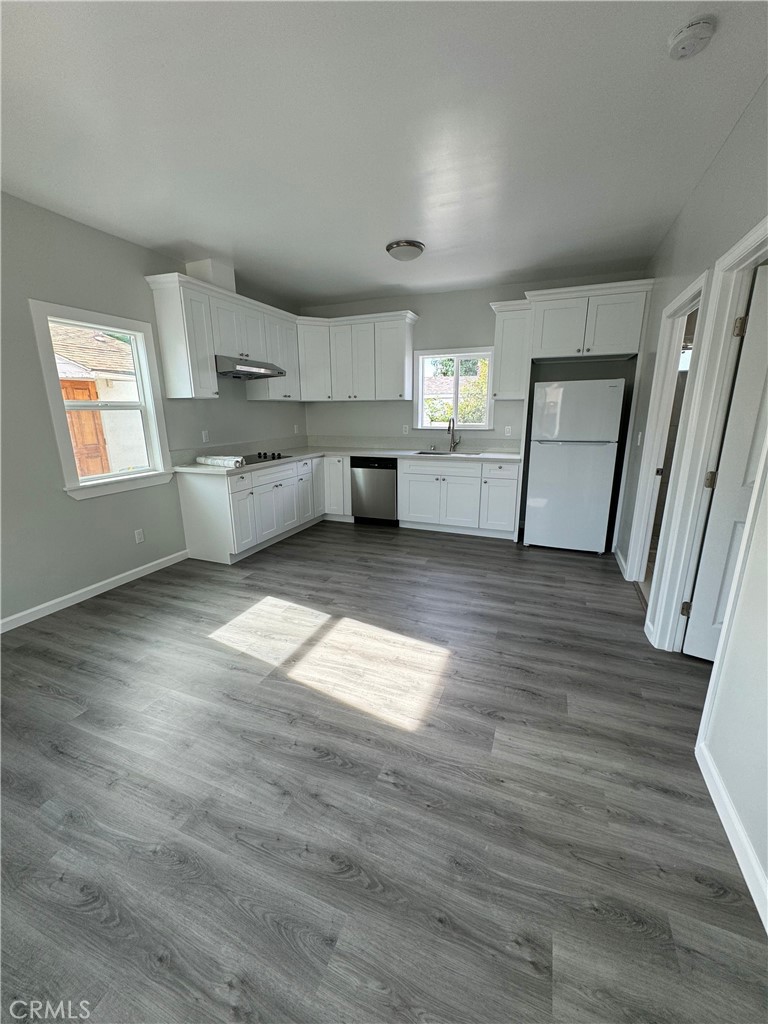 627 W Lemon Avenue #1