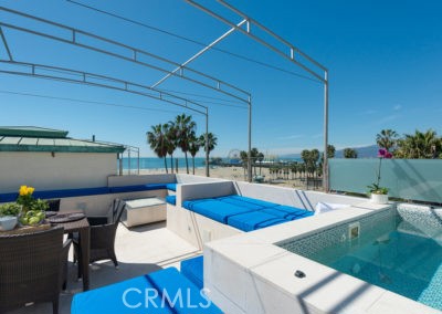 Detail Gallery Image 8 of 13 For 11 Marine Terrace #4,  Santa Monica,  CA 90401 - 3 Beds | 3/1 Baths