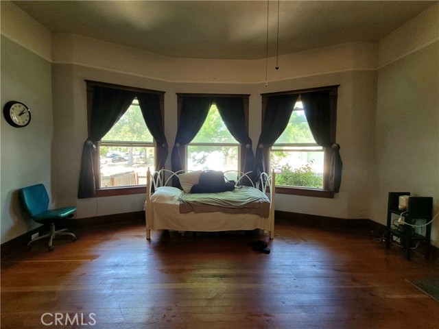 Detail Gallery Image 4 of 22 For 1948 K St, Merced,  CA 95340 - 3 Beds | 2 Baths