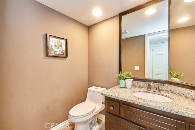 19 Las Cruces, Irvine CA: https://media.crmls.org/medias/039edc43-7392-4e95-a582-5d232f1ce070.jpg
