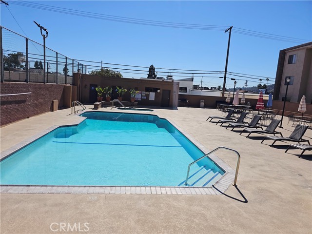 Detail Gallery Image 12 of 14 For 424 Oak St #324,  Glendale,  CA 91204 - 1 Beds | 1 Baths