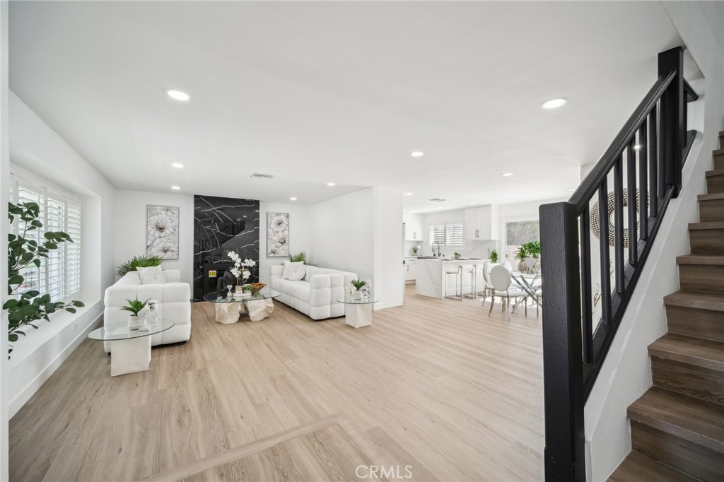 MLS #SR25258509 image #3