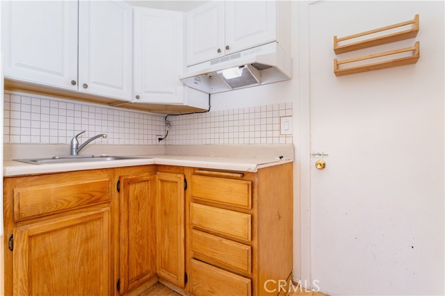 Detail Gallery Image 46 of 74 For 9826 Columbus, North Hills,  CA 91343 - 7 Beds | 5/1 Baths