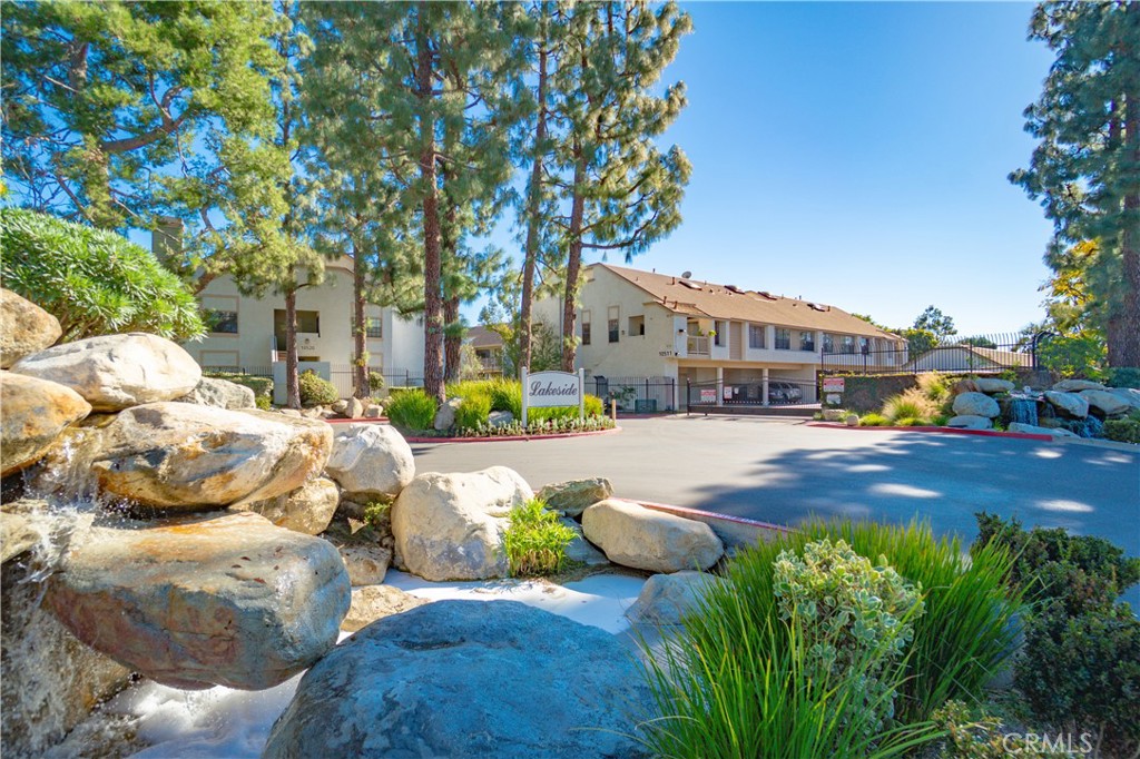 10591 Lakeside S #198