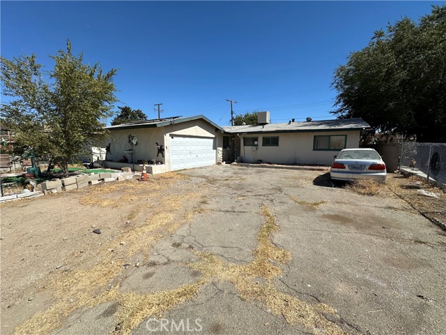 38226 Division St, Palmdale, CA 93550