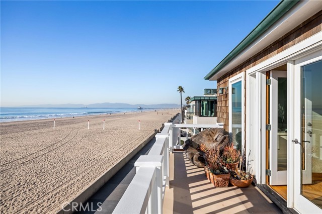 Detail Gallery Image 33 of 51 For 3205 the Strand, Hermosa Beach,  CA 90254 - 4 Beds | 3/1 Baths