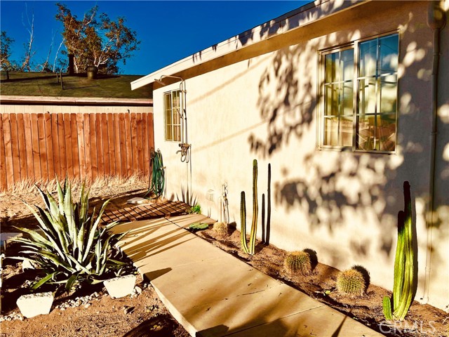 Detail Gallery Image 52 of 73 For 62060 Valley View Cir, Joshua Tree,  CA 92252 - 1 Beds | 1 Baths