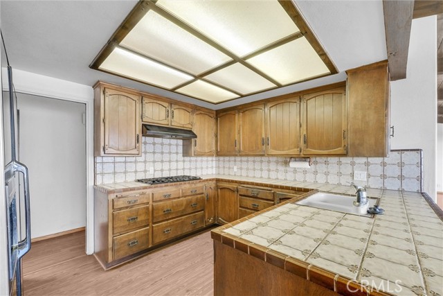 30062 Grandpoint Lane, Rancho Palos Verdes CA: https://media.crmls.org/medias/03a1822c-5761-4f6c-86a4-bbff89487b58.jpg