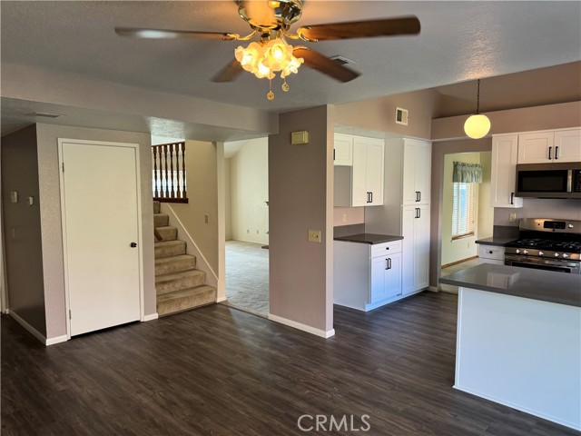 Detail Gallery Image 7 of 55 For 12640 Willow Tree Ave, Moreno Valley,  CA 92553 - 3 Beds | 2 Baths