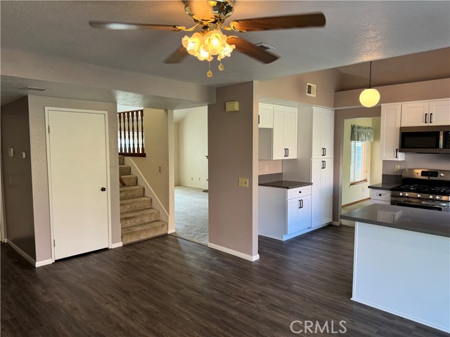 Detail Gallery Image 7 of 55 For 12640 Willow Tree Ave, Moreno Valley,  CA 92553 - 3 Beds | 2 Baths