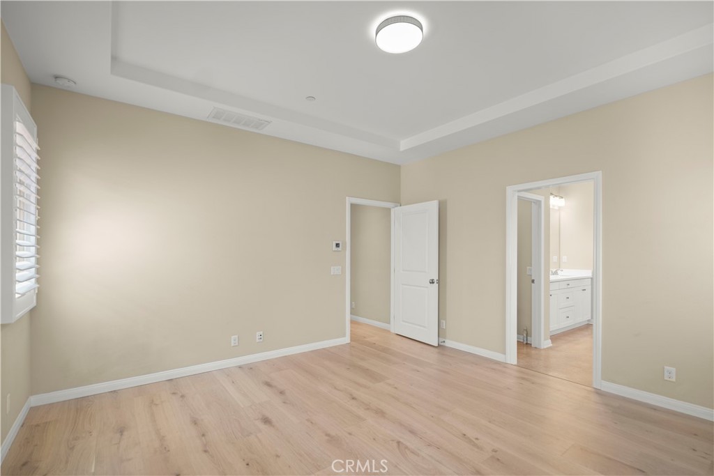https://media.crmls.org/medias/03a1dea6-5155-4796-9032-f5aaa6505633.jpg?preset=X-Large