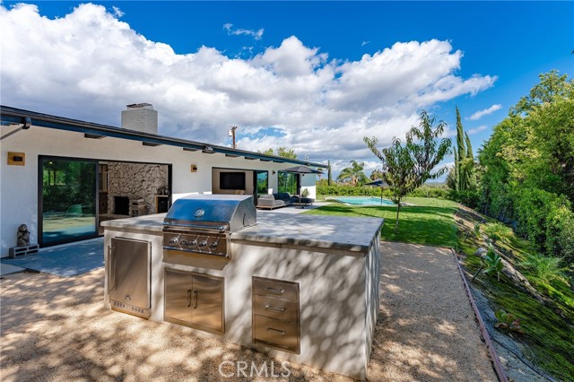 Detail Gallery Image 40 of 53 For 5700 El Canon Ave, Woodland Hills,  CA 91367 - 3 Beds | 3 Baths