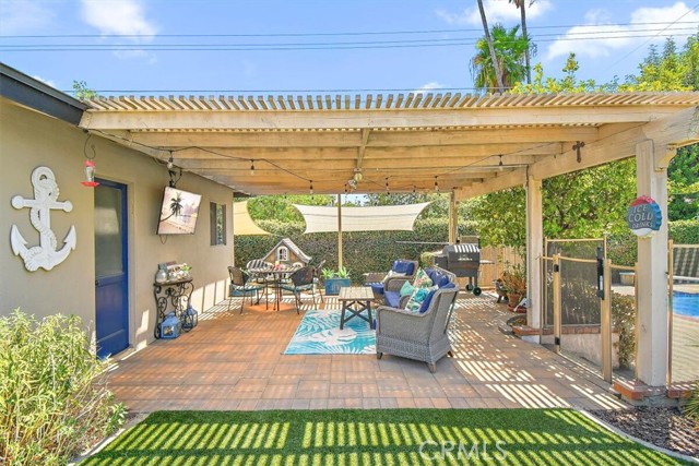 902 E Cypress, Glendora CA: https://media.crmls.org/medias/03a24f2e-aad0-4ea6-910d-66094ff5be97.jpg
