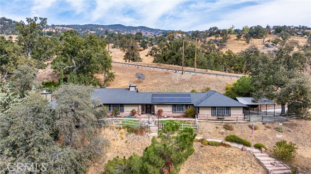 Detail Gallery Image 1 of 50 For 24601 Deertrail Dr, Tehachapi,  CA 93561 - 5 Beds | 4 Baths