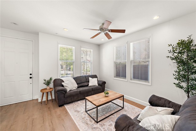 18 Duskywing, Ladera Ranch CA: https://media.crmls.org/medias/03a3630f-e643-4538-adc5-ebd13e9b1b8c.jpg