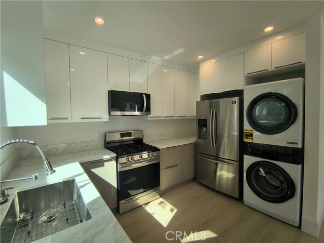 Detail Gallery Image 3 of 32 For 4151 W 172nd, Torrance,  CA 90504 - 2 Beds | 1 Baths