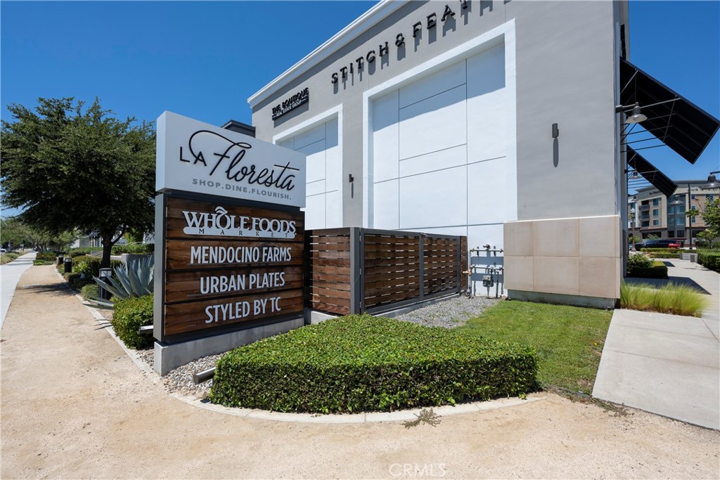 The Village at La Floresta is a walkable!