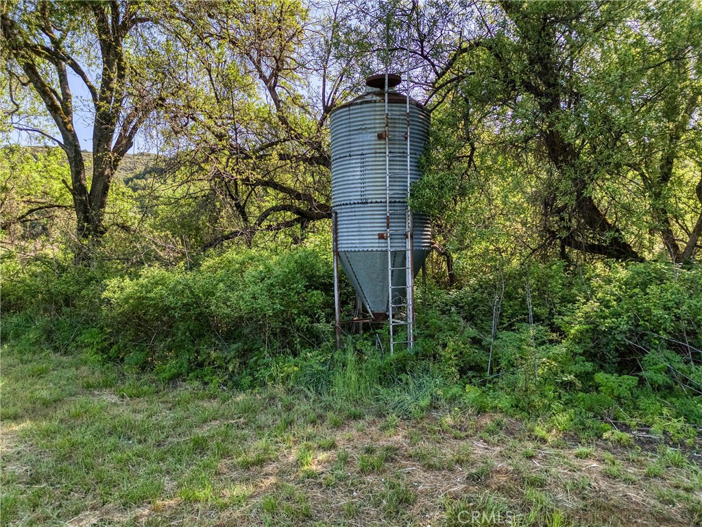 https://media.crmls.org/medias/03a53419-74b3-469a-9f1f-7201ffc44d00.jpg?preset=X-Large