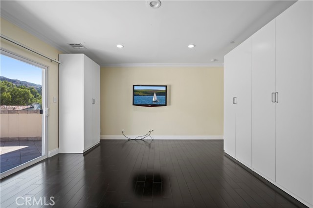 Detail Gallery Image 48 of 59 For 1025 E San Jose Ave, Burbank,  CA 91501 - 6 Beds | 6 Baths