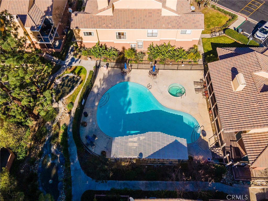 https://media.crmls.org/medias/03a6bf12-7e52-45b2-a8f5-359a971f4a5a.jpg?preset=X-Large