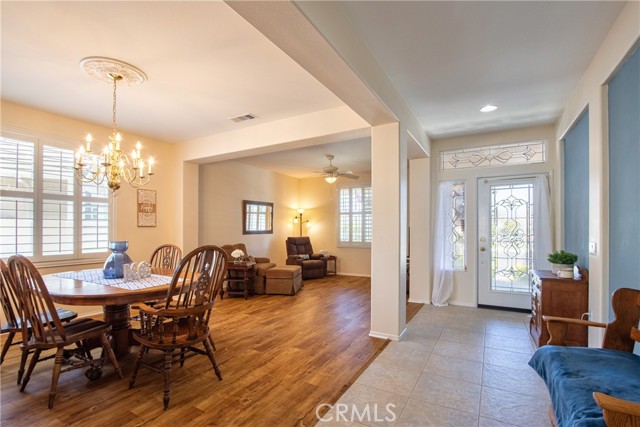 39312 Beringer Drive, Murrieta CA: https://media.crmls.org/medias/03a756d4-189a-4829-9929-fdacdf706454.jpg