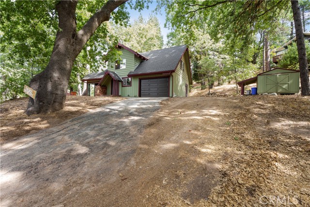 Detail Gallery Image 2 of 30 For 30687 Ferndale Dr, Running Springs,  CA 92382 - 2 Beds | 2 Baths