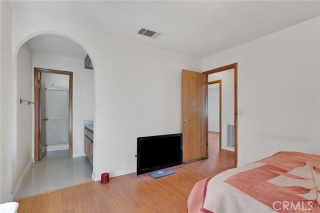 15457 Washoan, Apple Valley CA: https://media.crmls.org/medias/03a7b976-cde4-47ad-8584-d4439eb989db.jpg