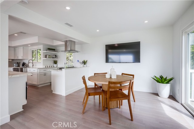 605 E Avenida San Juan, San Clemente CA: https://media.crmls.org/medias/03a86d33-5fa0-4b04-b528-f64ac180d947.jpg
