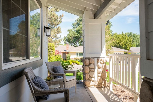 Detail Gallery Image 3 of 51 For 24589 Lola, Newhall,  CA 91321 - 5 Beds | 3 Baths