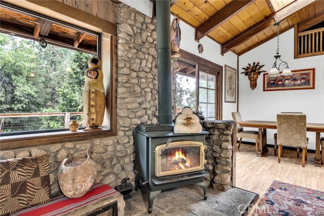 Detail Gallery Image 30 of 72 For 29901 Eagles Nest Dr, Idyllwild,  CA 92549 - 6 Beds | 5 Baths