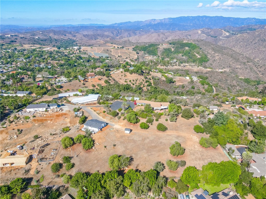 03A95632 Eae0 450C 91Cd 21C54Cc6F015 812 Quail Hill, Fallbrook, Ca 92028 &Lt;Span Style='BackgroundColor:transparent;Padding:0Px;'&Gt; &Lt;Small&Gt; &Lt;I&Gt; &Lt;/I&Gt; &Lt;/Small&Gt;&Lt;/Span&Gt;