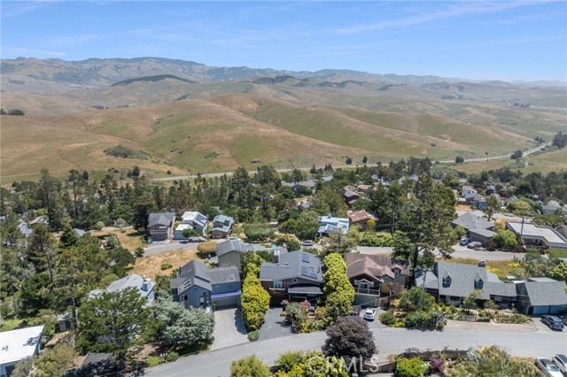 Detail Gallery Image 2 of 53 For 1760 Stuart St, Cambria,  CA 93428 - 3 Beds | 2 Baths