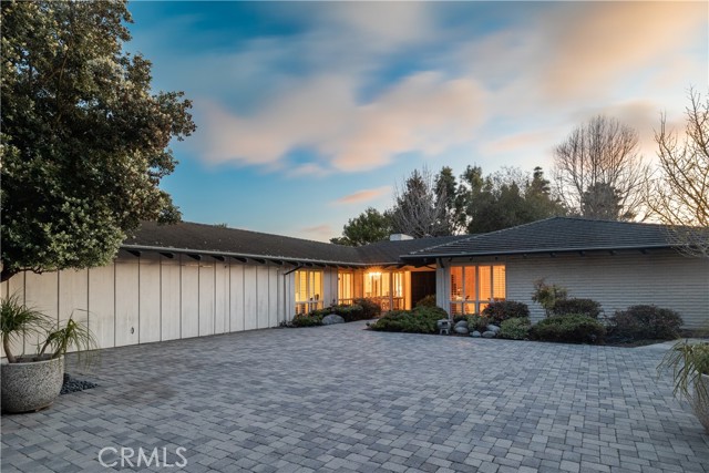 Contemporary Ranch Country Club Rancho Palos Verdes Home - 4 bedroom, 3 bathroom with 2,942 sq.ft., 12,055 sq.ft. lot.