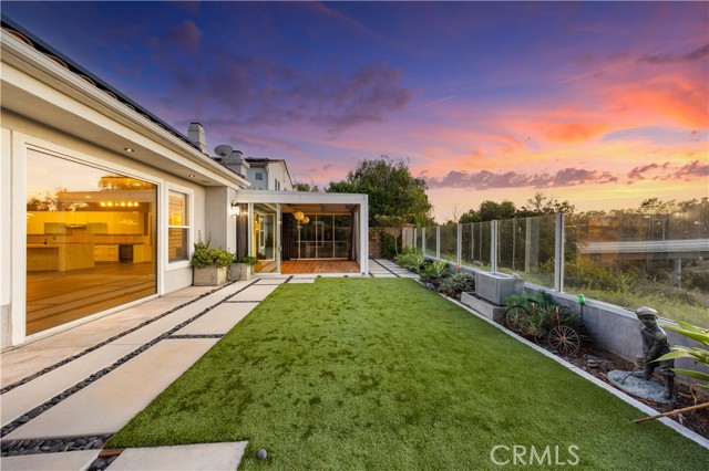 Detail Gallery Image 32 of 58 For 58 Victoria, Newport Beach,  CA 92660 - 3 Beds | 3 Baths