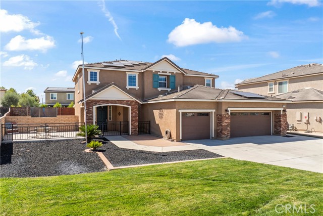 Detail Gallery Image 4 of 43 For 29149 Edgewood Dr, Lake Elsinore,  CA 92530 - 4 Beds | 3 Baths
