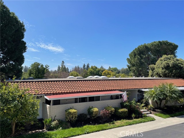 Detail Gallery Image 12 of 13 For 2192 E via Mariposa #D,  Laguna Woods,  CA 92637 - 2 Beds | 1 Baths