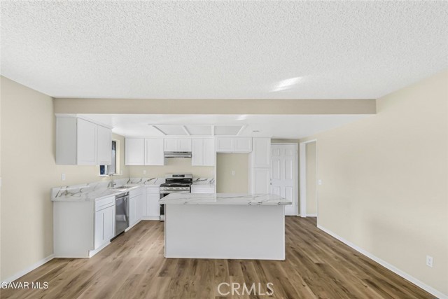 Detail Gallery Image 9 of 44 For 37324 97th Street East, Littlerock,  CA 93543 - 3 Beds | 2 Baths