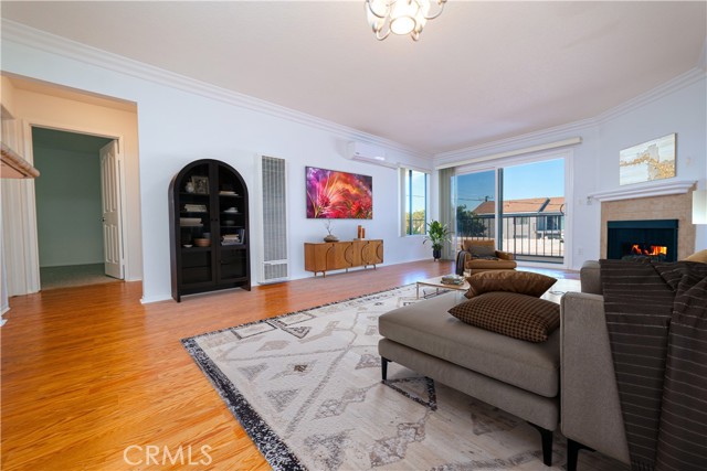 Detail Gallery Image 3 of 30 For 3516 E Ransom St #204,  Long Beach,  CA 90804 - 2 Beds | 2 Baths