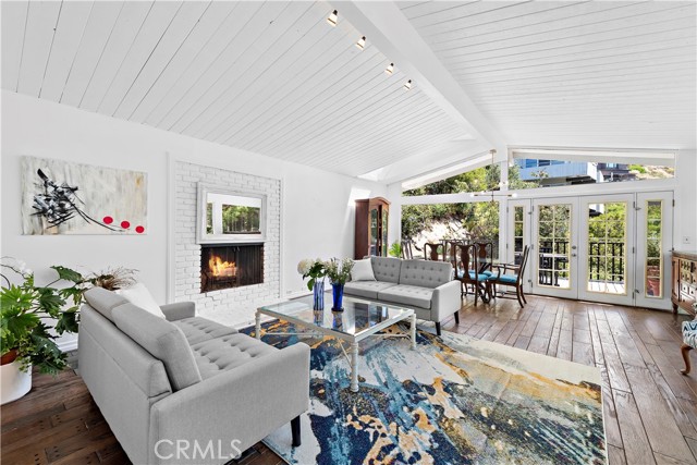 Detail Gallery Image 1 of 1 For 862 Summit Dr, Laguna Beach,  CA 92651 - 4 Beds | 3 Baths