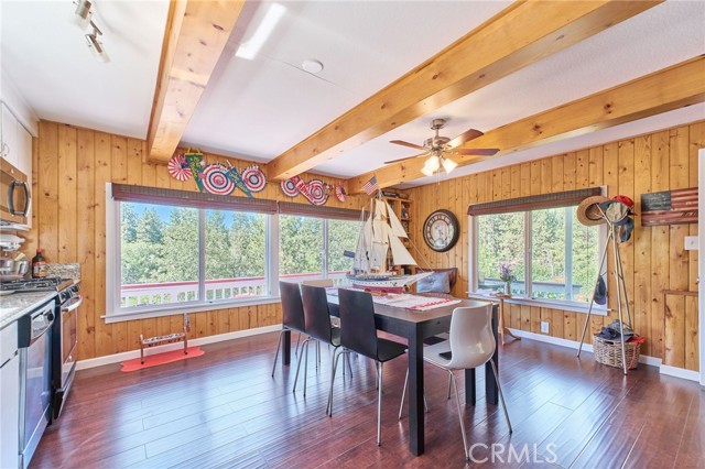 39676 Oak Glen Road, Fawnskin CA: https://media.crmls.org/medias/03ad3151-cdbb-4891-97c1-ac7178cddd05.jpg