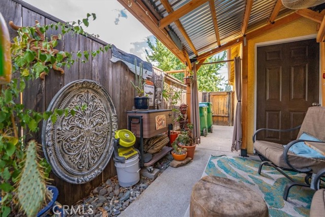 2386 Farmington Avenue, Chico CA: https://media.crmls.org/medias/03ada999-f975-4a84-9503-053d0370ec28.jpg