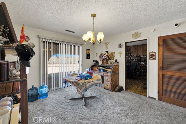 Detail Gallery Image 16 of 29 For 2581 Country Club Dr, Barstow,  CA 92311 - 3 Beds | 2 Baths