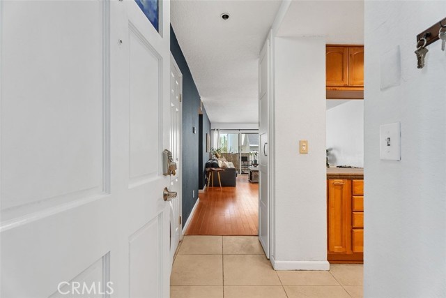 Detail Gallery Image 2 of 42 For 1100 Euclid Ave #108,  Long Beach,  CA 90804 - 2 Beds | 2 Baths